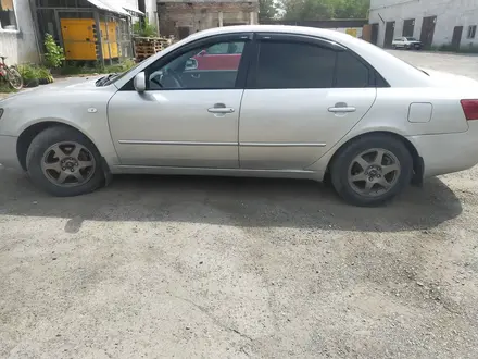 Hyundai Sonata 2006 года за 3 300 000 тг. в Талдыкорган – фото 3