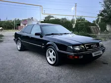 Audi v8, 1992