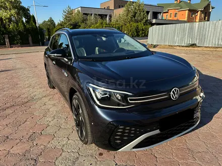 Volkswagen ID.6 2022 года за 16 200 000 тг. в Алматы