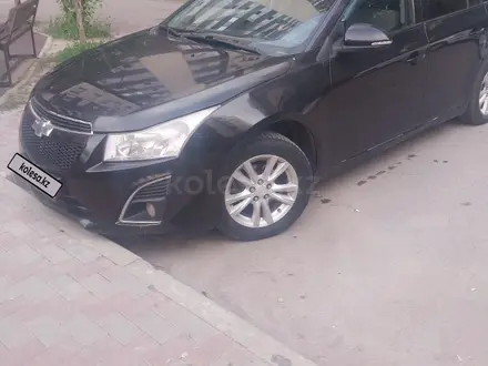 Chevrolet Cruze 2014 года за 2 900 000 тг. в Алматы – фото 2