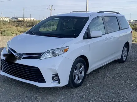 Toyota Sienna 2015 года за 9 000 000 тг. в Шиели – фото 2