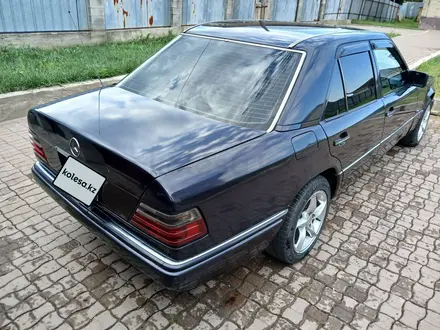 Mercedes-Benz E 280 1994 года за 2 400 000 тг. в Алматы – фото 3