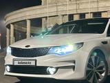 Kia K5 2018 года за 8 500 000 тг. в Атырау – фото 2