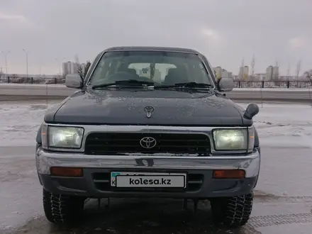 Toyota Hilux Surf 1994 года за 4 300 000 тг. в Астана – фото 2