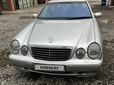 Mercedes-Benz E 320 2001 года за 6 000 000 тг. в Шымкент – фото 7