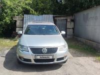 Volkswagen Passat 2005 годаүшін4 400 000 тг. в Усть-Каменогорск