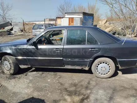 Mercedes-Benz E 260 1991 года за 850 000 тг. в Астана – фото 4