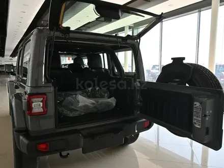 Jeep Wrangler 2023 года за 32 800 000 тг. в Алматы – фото 8