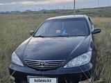 Toyota Camry 2005 года за 5 000 000 тг. в Усть-Каменогорск – фото 2