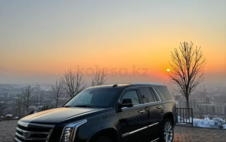 Cadillac Escalade 2019 года за 40 000 000 тг. в Алматы