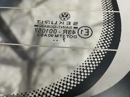 Оригинал лобовое стекло Volkswagen за 19 900 тг. в Алматы