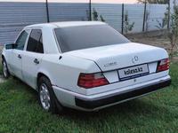 Mercedes-Benz E 300 1992 годаүшін1 100 000 тг. в Алматы