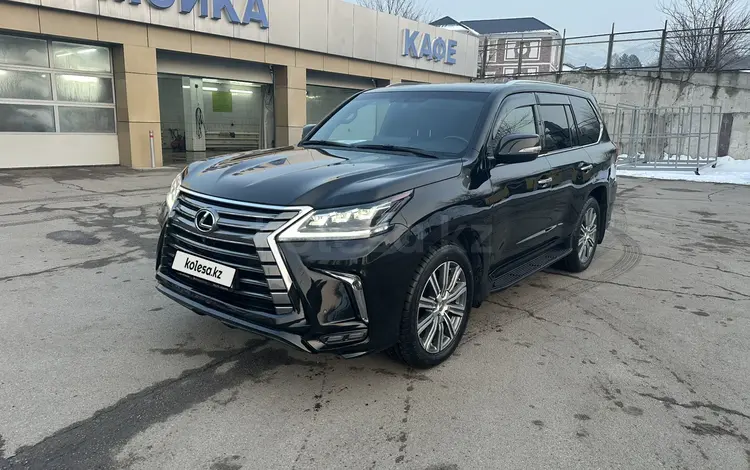 Lexus LX 570 2017 годаfor42 050 000 тг. в Алматы