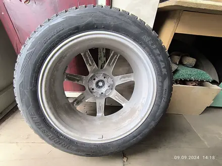 Комплект дисков с зимней резиной Bridgestone BLIZZAK DM-V2 225/55R18 за 300 000 тг. в Алматы – фото 2