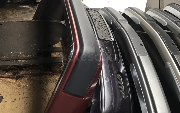 Задний бампер на Mercedes Benz 124 кузов б. У оригинальный привозной! за 60 000 тг. в Алматы