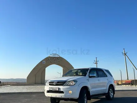 Toyota Fortuner 2006 года за 8 000 000 тг. в Актау