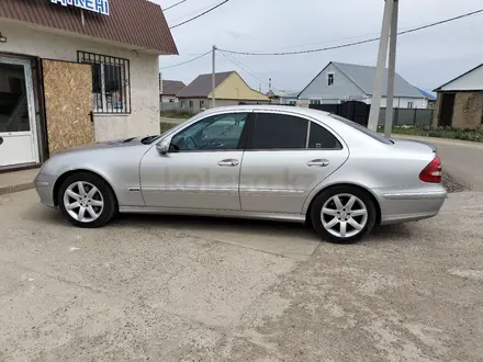 Mercedes-Benz E 320 2002 года за 3 700 000 тг. в Уральск – фото 5