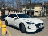 Hyundai Sonata 2022 годаүшін14 500 000 тг. в Алматы