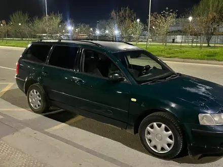 Volkswagen Passat 1998 года за 1 300 000 тг. в Алматы – фото 3