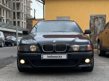 BMW 528 1997 года за 3 500 000 тг. в Алматы