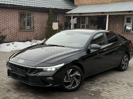 Hyundai Elantra 2024 года за 11 500 000 тг. в Алматы – фото 2