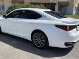 Lexus ES 250 2021 года за 29 600 000 тг. в Астана – фото 4