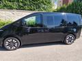 Hyundai Staria 2023 года за 19 000 000 тг. в Алматы – фото 18