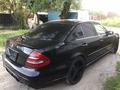 Mercedes-Benz E 500 2004 годаfor6 000 000 тг. в Алматы