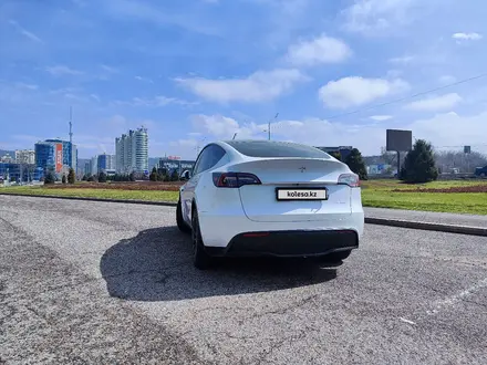 Tesla Model Y 2021 года за 18 800 000 тг. в Алматы – фото 4