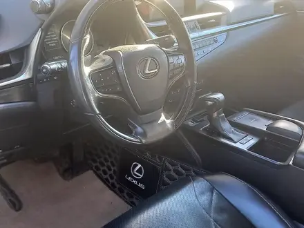 Lexus ES 300h 2020 года за 16 000 000 тг. в Актобе – фото 7