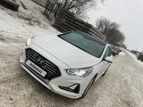 Hyundai Sonata 2019 года за 7 500 000 тг. в Уральск – фото 2