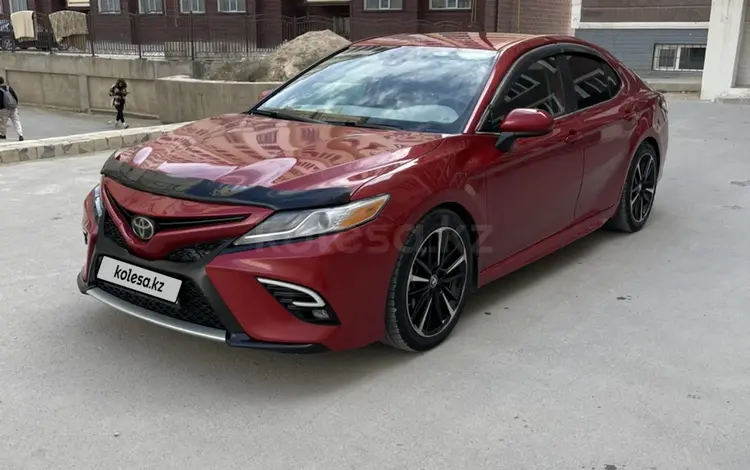 Toyota Camry 2019 года за 10 700 000 тг. в Актау