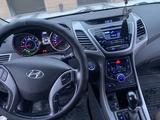 Hyundai Elantra 2014 года за 6 800 000 тг. в Семей – фото 2