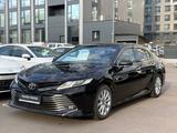 Toyota Camry Prestige 2019 года за 11 800 000 тг. в Астана