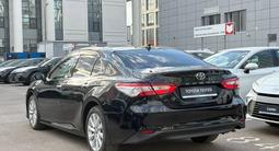 Toyota Camry Prestige 2019 года за 11 800 000 тг. в Астана – фото 2