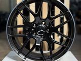 Разно-широкие диски R18 на Mercedes Benz 5x112 за 262 000 тг. в Астана