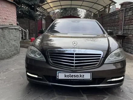 Mercedes-Benz S 350 2010 года за 13 000 000 тг. в Алматы
