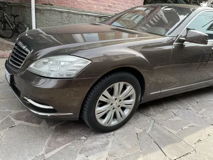 Mercedes-Benz S 350 2010 года за 13 000 000 тг. в Алматы – фото 4