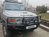 Toyota FJ Cruiser 2007 годаүшін15 000 000 тг. в Алматы