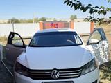 Volkswagen Passat 2013 года за 6 500 000 тг. в Актобе – фото 5