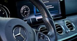 Mercedes-Benz E 300 2016 годаүшін14 300 000 тг. в Актау – фото 4