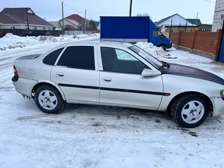 Opel Vectra 1996 года за 590 000 тг. в Актобе – фото 3