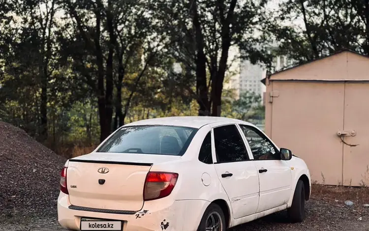 ВАЗ (Lada) Granta 2190 2014 годаfor1 000 000 тг. в Караганда