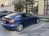 Mercedes-Benz C 230 2002 года за 2 800 000 тг. в Астана – фото 2