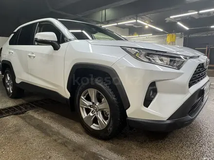 Toyota RAV4 2023 года за 23 500 000 тг. в Астана