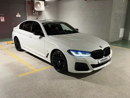 BMW 530 2021 года за 23 000 000 тг. в Астана – фото 3