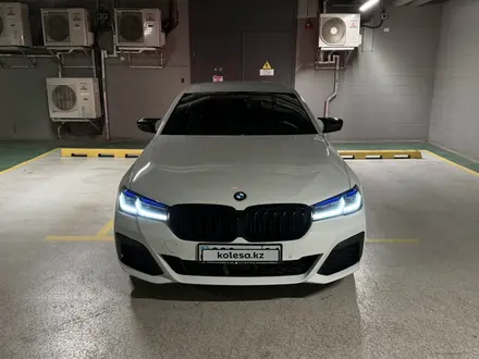 BMW 530 2021 года за 23 000 000 тг. в Астана – фото 2