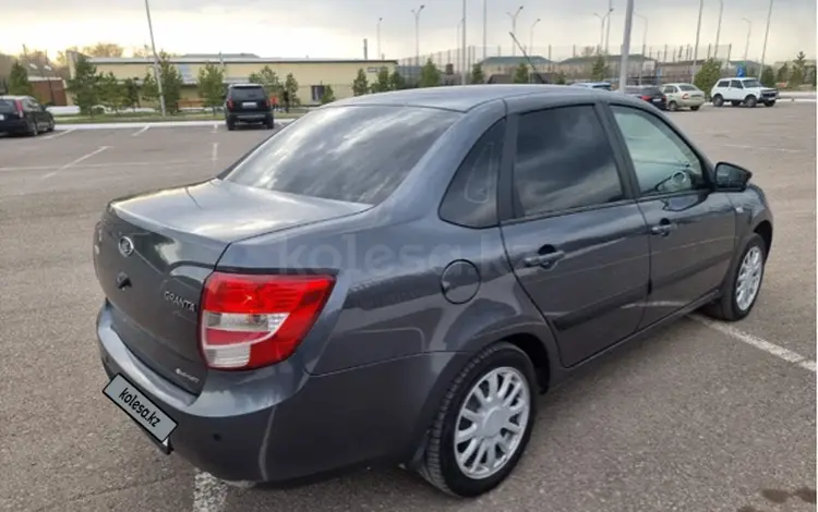 ВАЗ (Lada) Granta 2190 2018 годаүшін3 500 000 тг. в Караганда