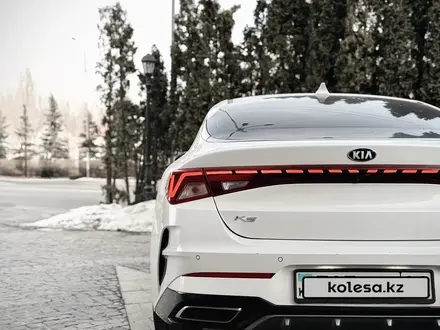 Kia K5 2021 года за 9 500 000 тг. в Алматы – фото 12