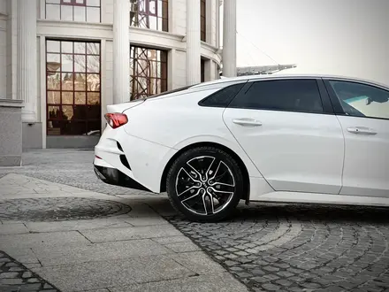 Kia K5 2021 года за 9 500 000 тг. в Алматы – фото 16